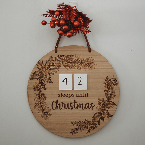 Sleeps until Christmas Plaque - Wreath Design